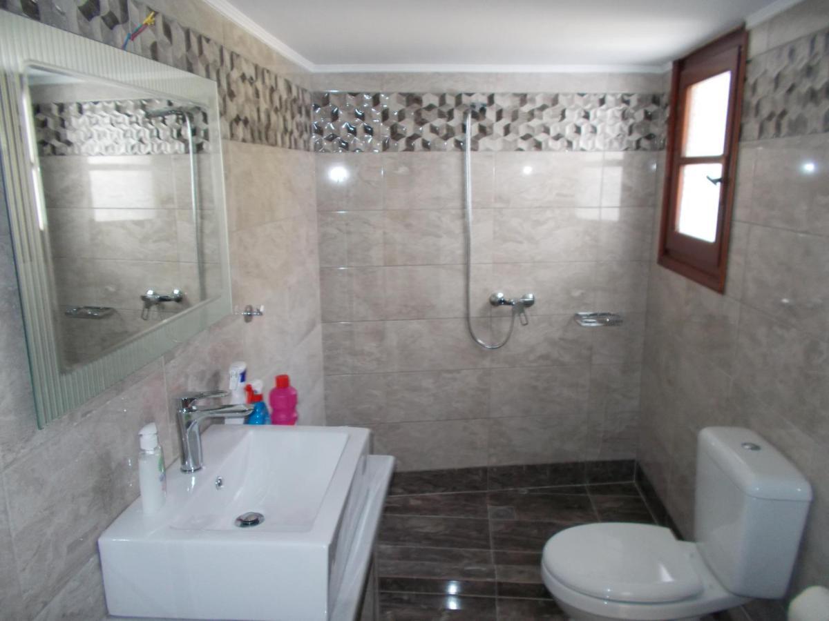 Villa Sofirene Sea View Batsíon Exterior foto
